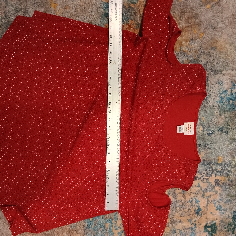 Ruby Red Favorites Silver Stud Women's Cold Shoulder Sleeve Top Size PXL - Picture 6 of 7